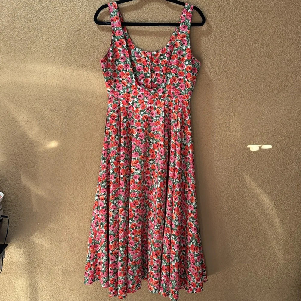 Au la la Design Emmy Midi Dress. Size 8 - Picture 8 of 12